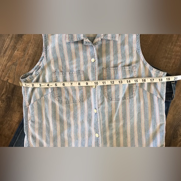 Liz Claiborne Blouse, Size Med - Picture 2 of 4